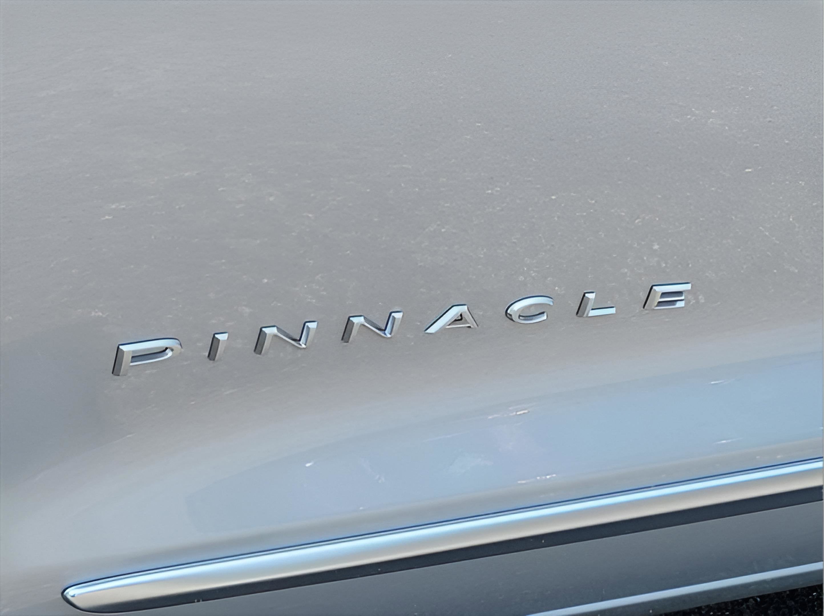 2023 Chrysler Pacifica Hybrid Pinnacle