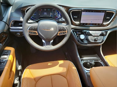 2023 Chrysler Pacifica Hybrid Pinnacle
