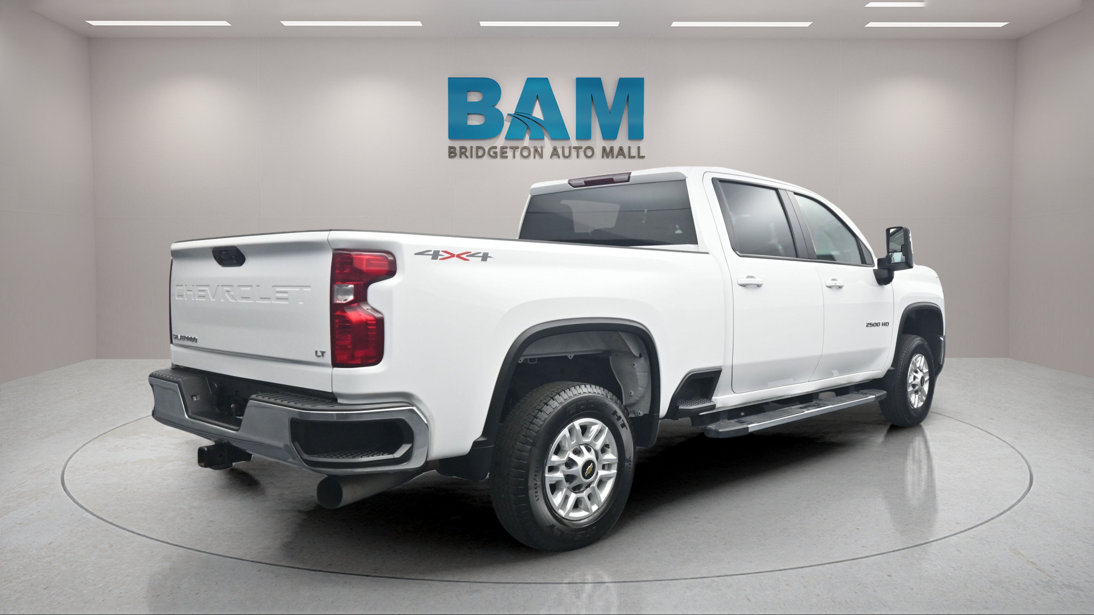2025 Chevrolet Silverado 2500HD 4WD Crew Cab Standard Bed LT