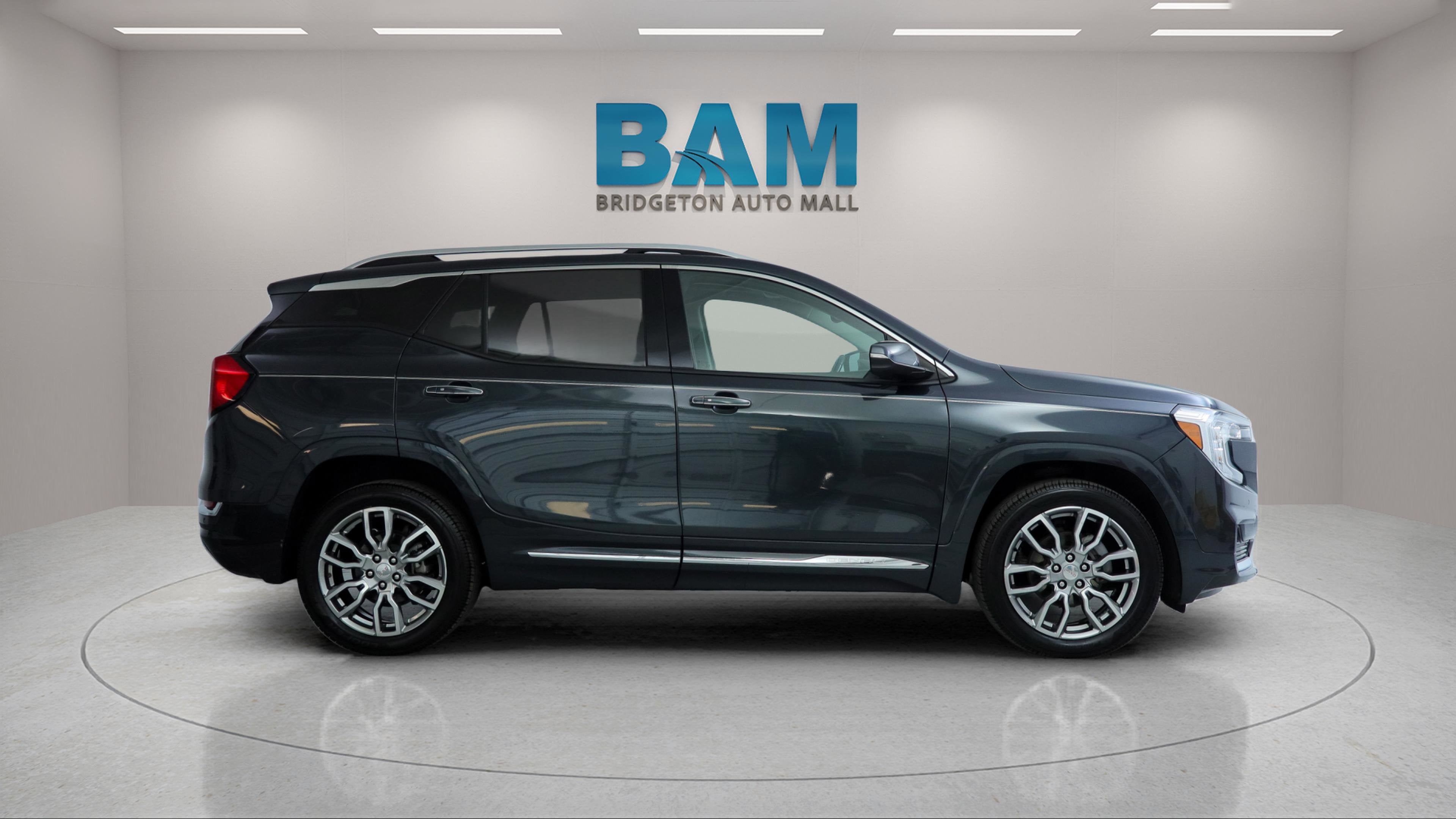 2022 GMC Terrain AWD Denali