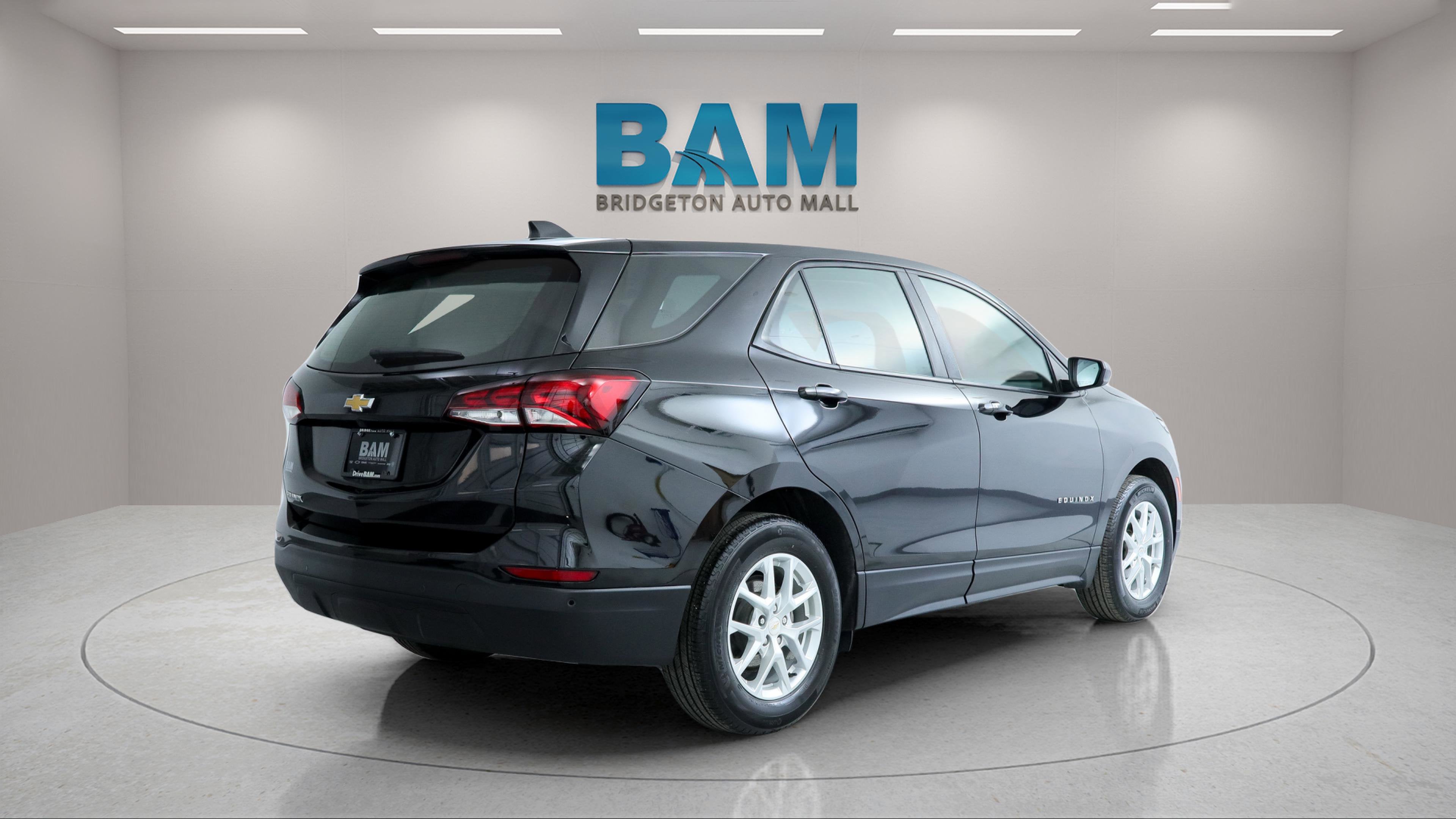 2023 Chevrolet Equinox FWD LS