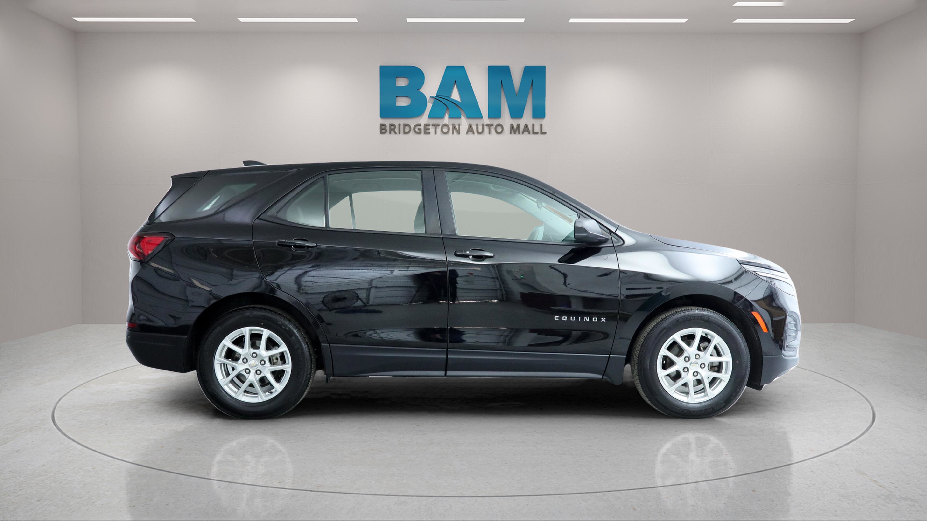 2023 Chevrolet Equinox FWD LS