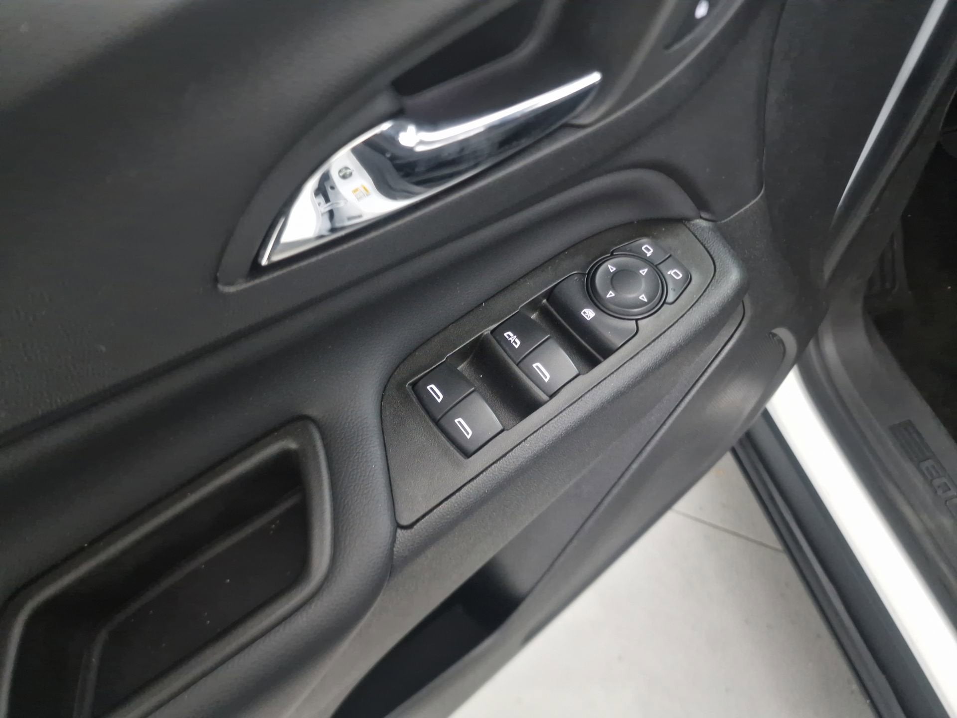 2022 Chevrolet Equinox FWD LT