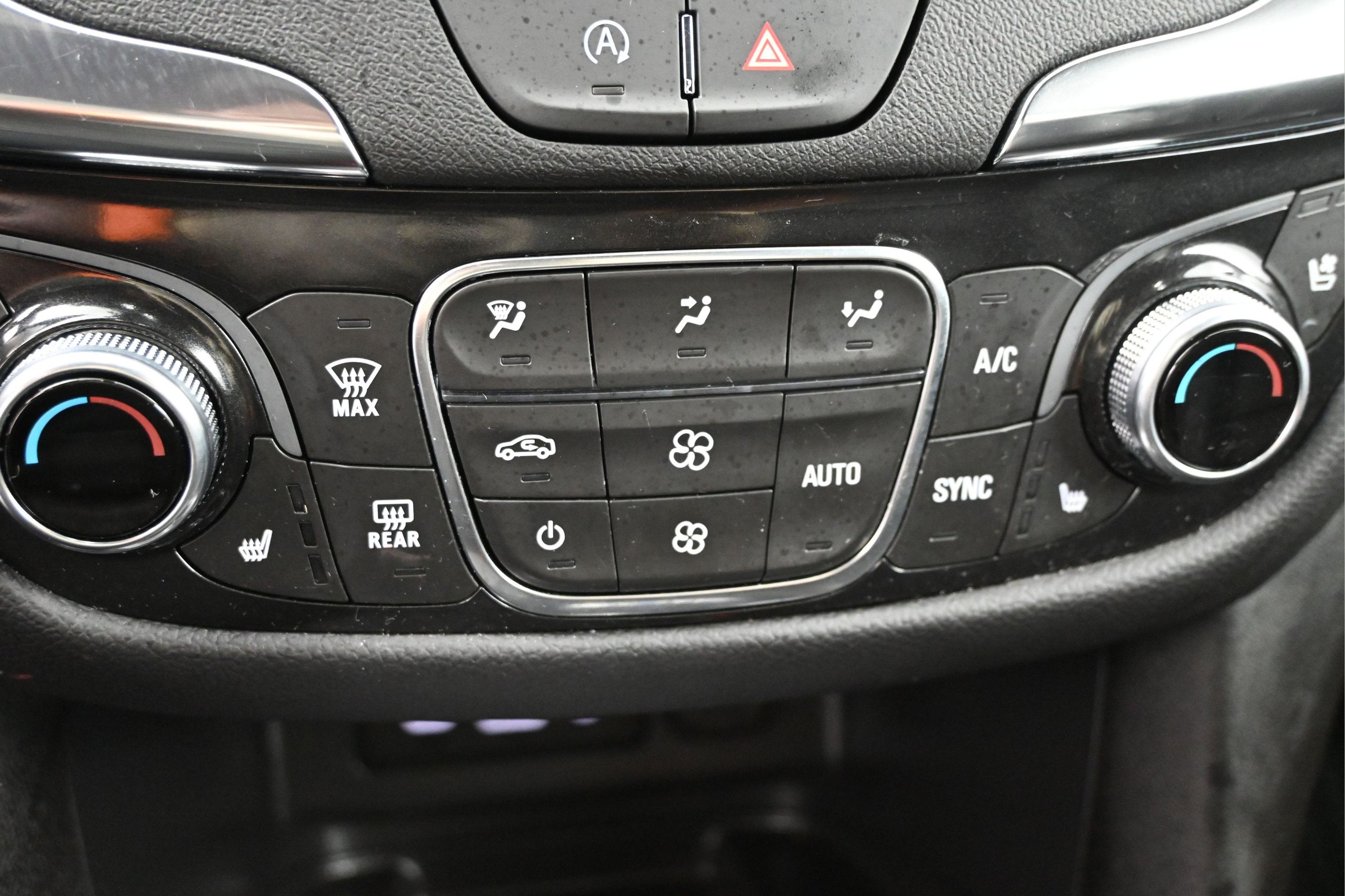 2024 Chevrolet Equinox AWD Premier