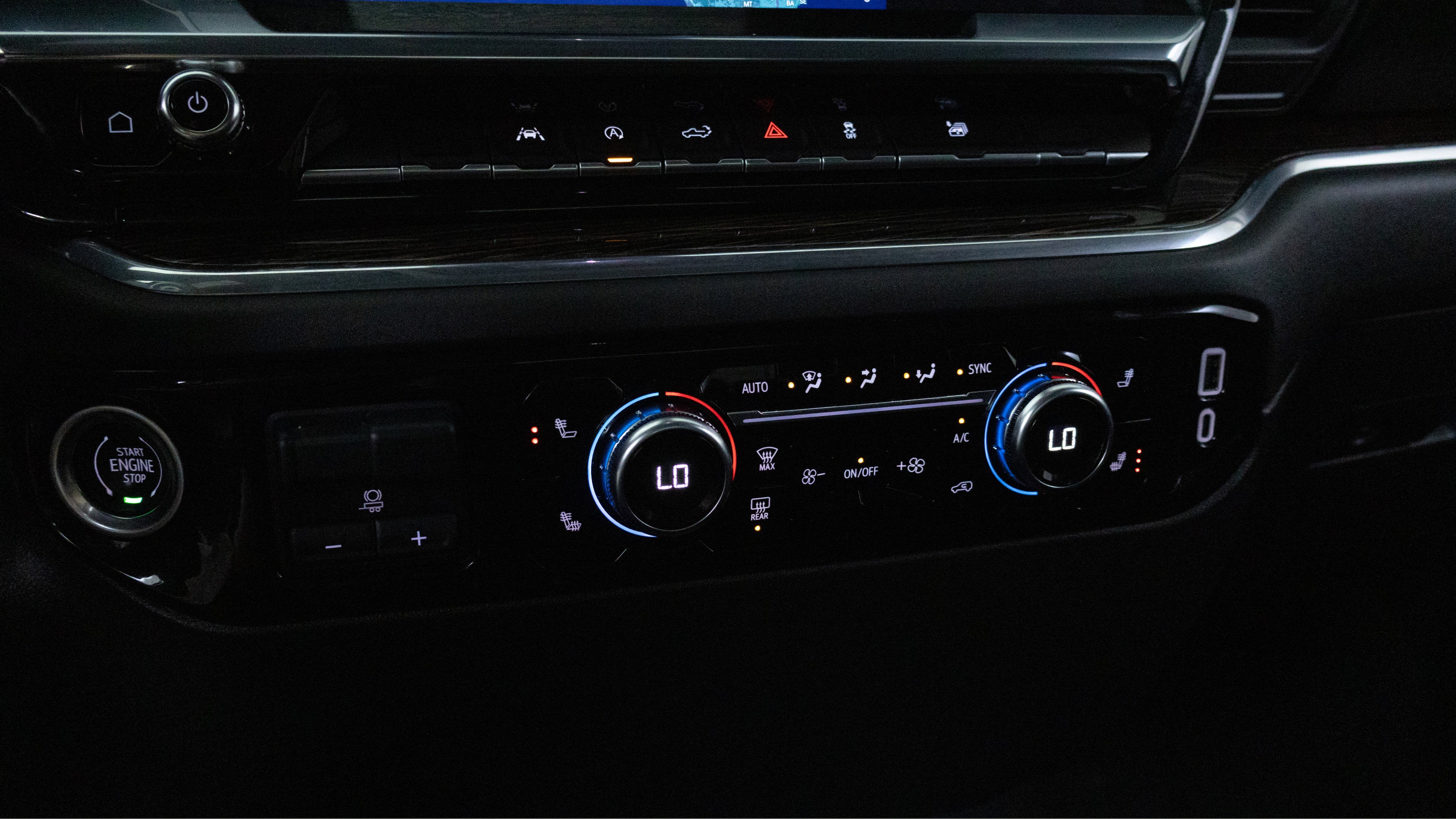 2023 GMC Sierra 1500 4WD Crew Cab Short Box Elevation with 3SB