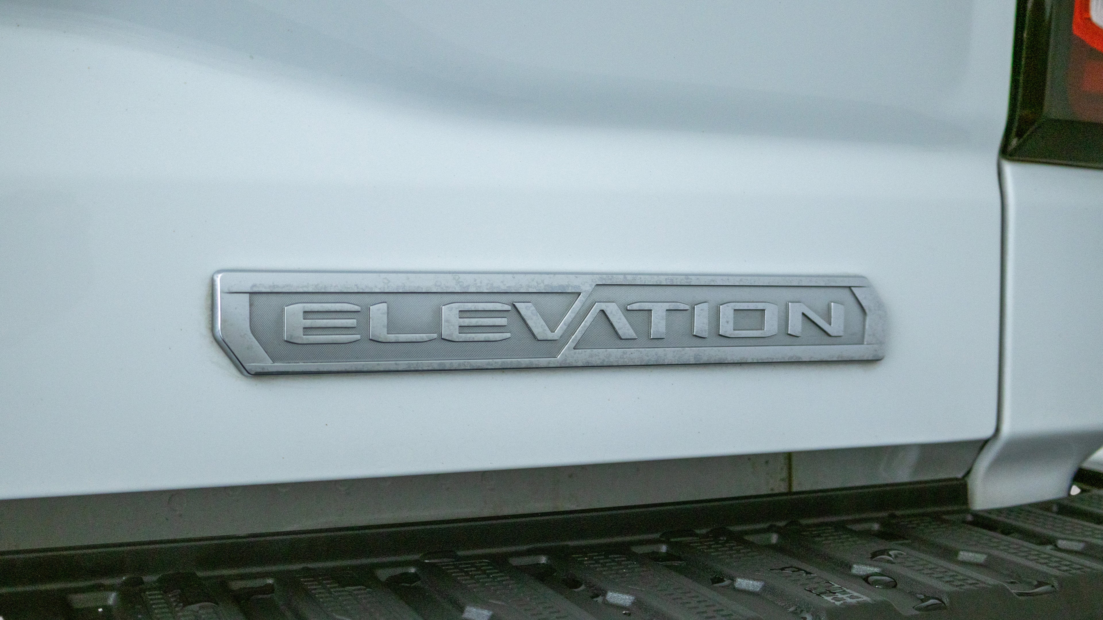 2023 GMC Sierra 1500 4WD Crew Cab Short Box Elevation with 3SB