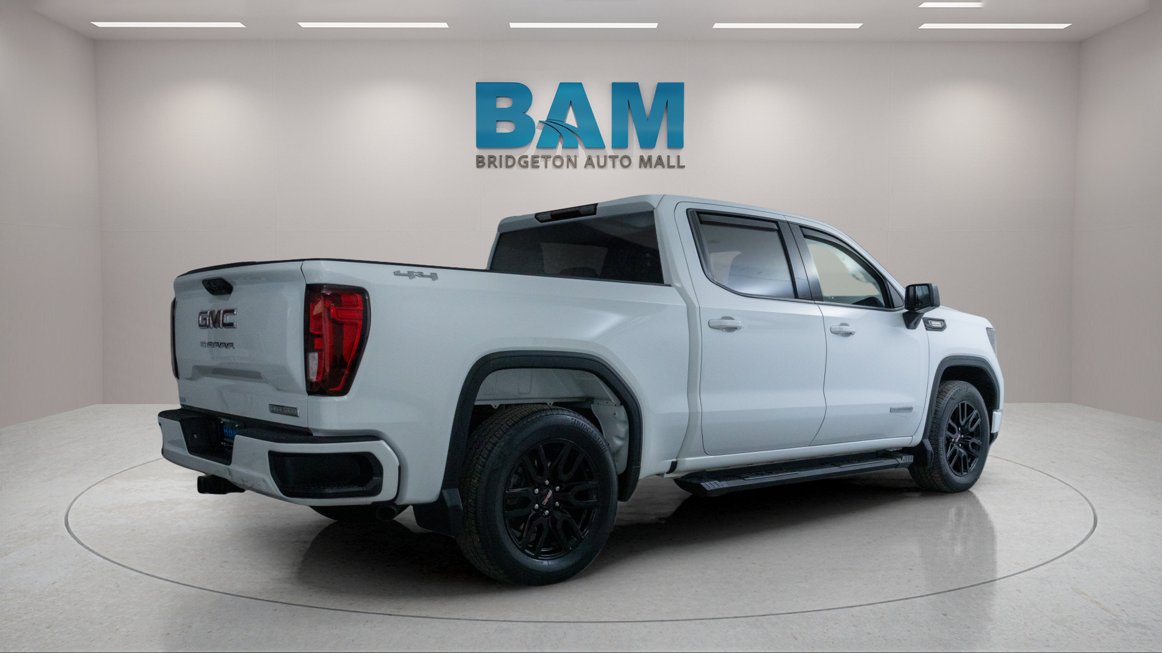 2023 GMC Sierra 1500 4WD Crew Cab Short Box Elevation with 3SB