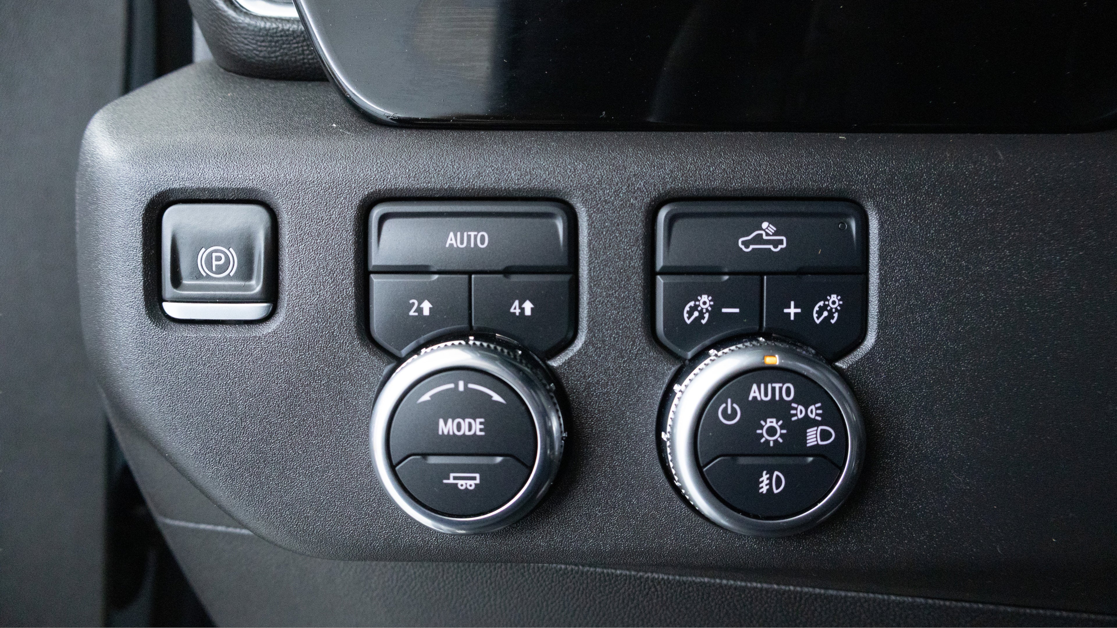 2024 GMC Sierra 1500 4WD Crew Cab Short Box Elevation with 3SB