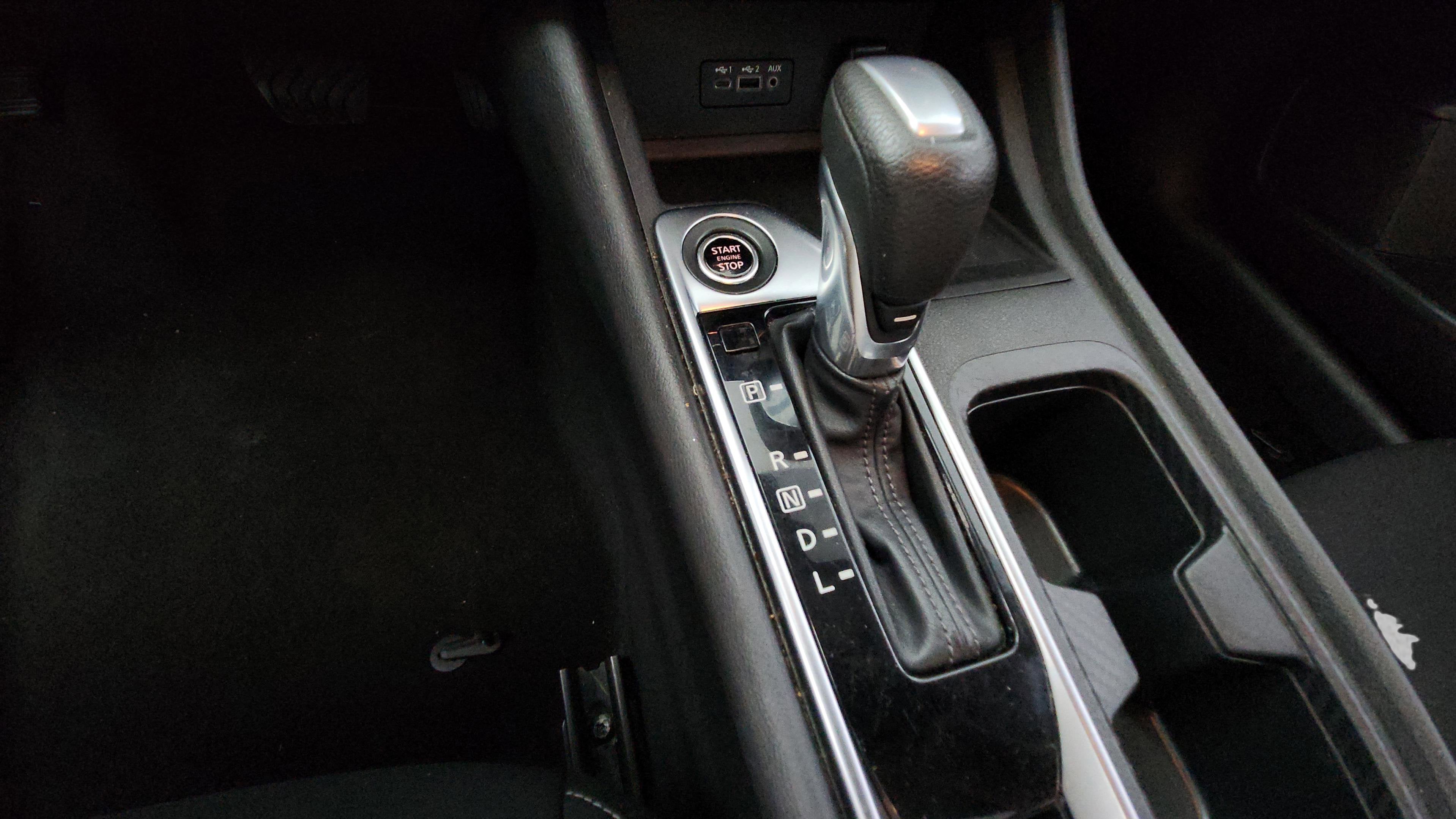 2022 Nissan Sentra SV Xtronic CVT