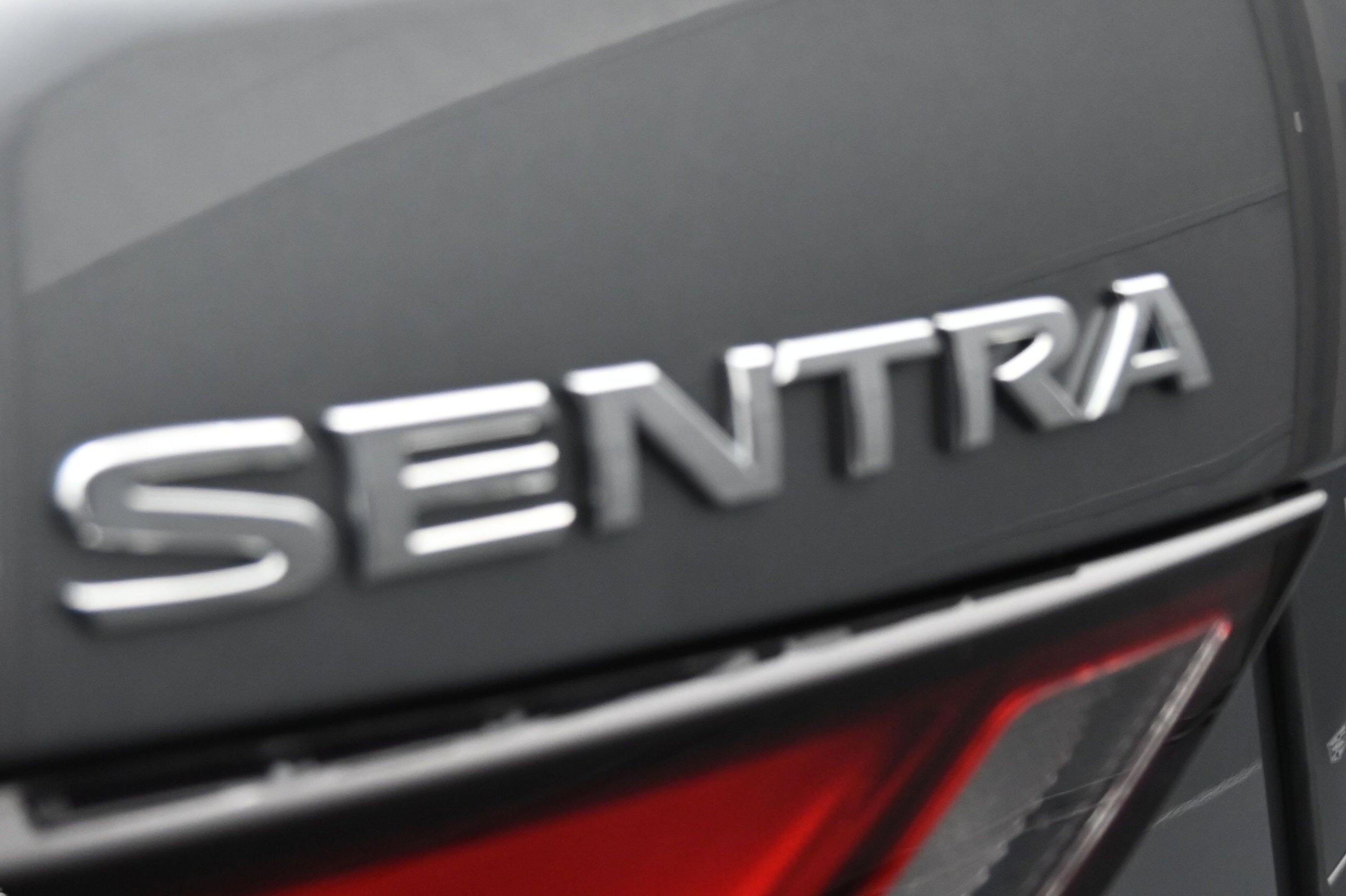 2024 Nissan Sentra SV Xtronic CVT