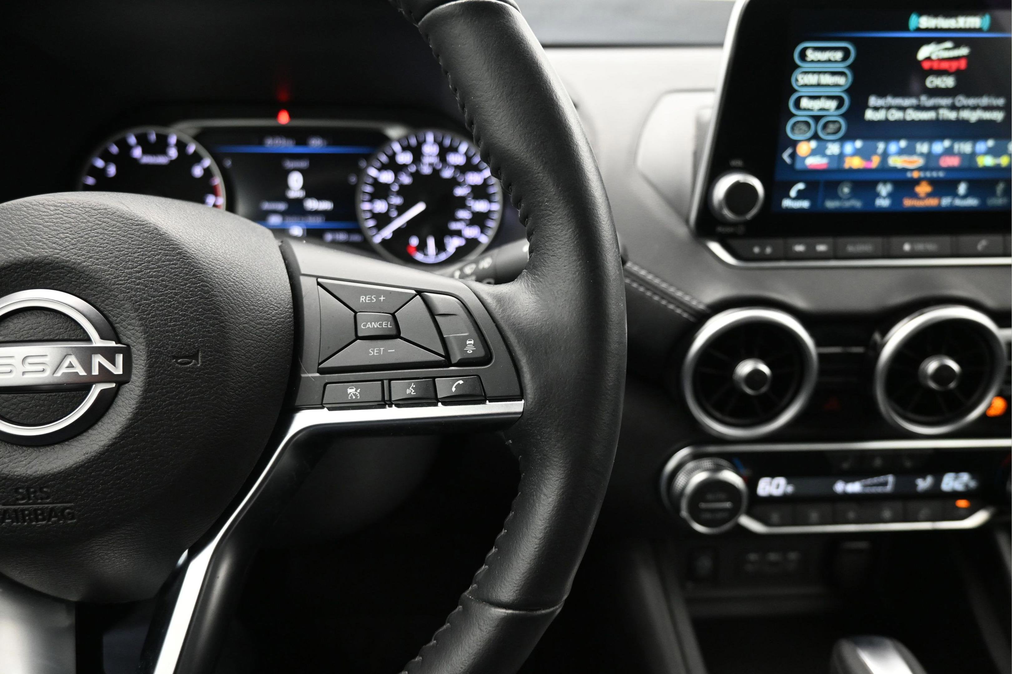 2024 Nissan Sentra SV Xtronic CVT