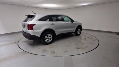 2022 Kia Sorento LX