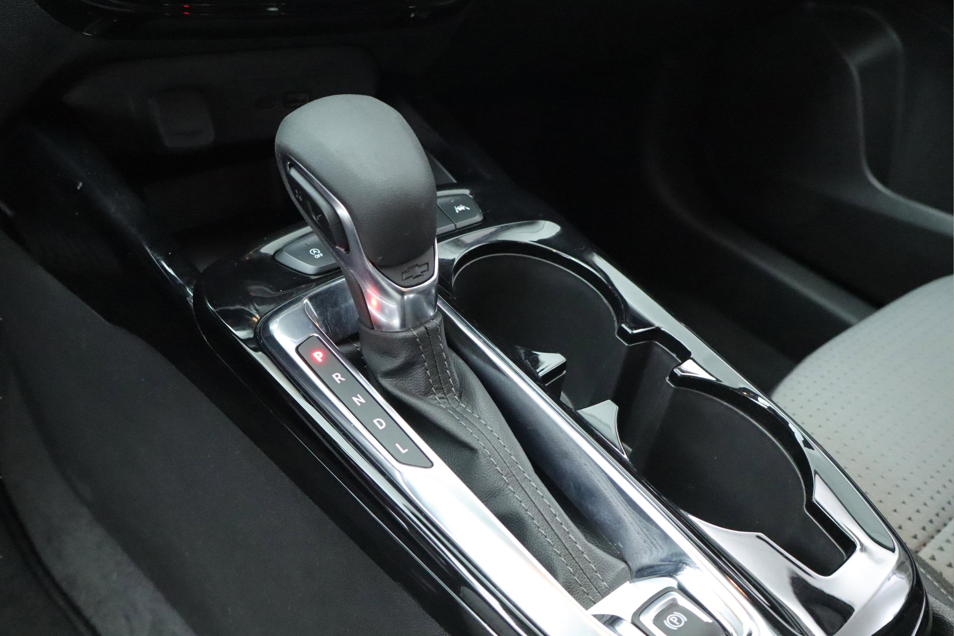 2025 Chevrolet Trax FWD LT