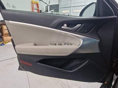 2022 Genesis G70 2.0T AWD