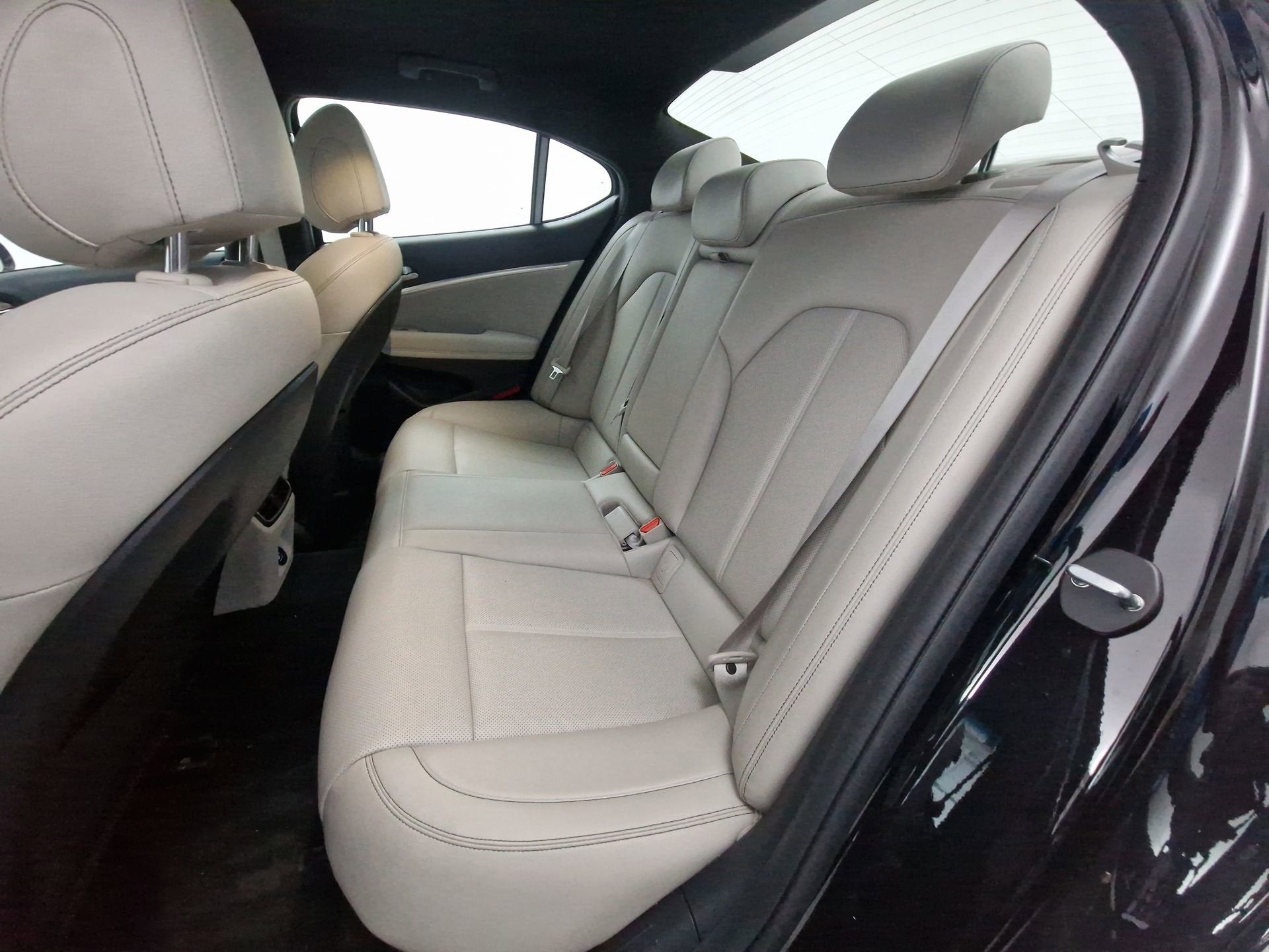 2022 Genesis G70 2.0T AWD