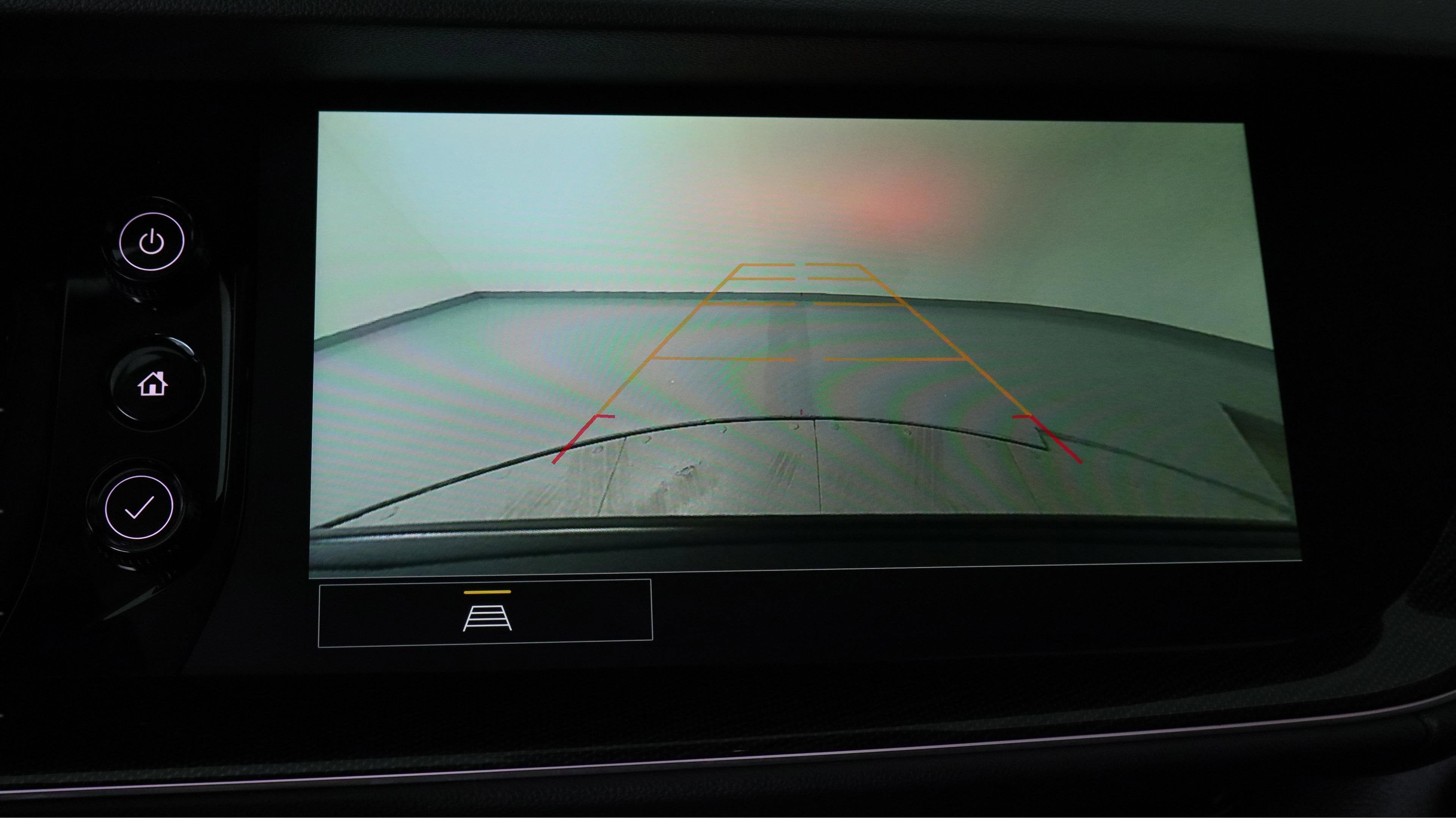 2023 Buick Envision Essence FWD