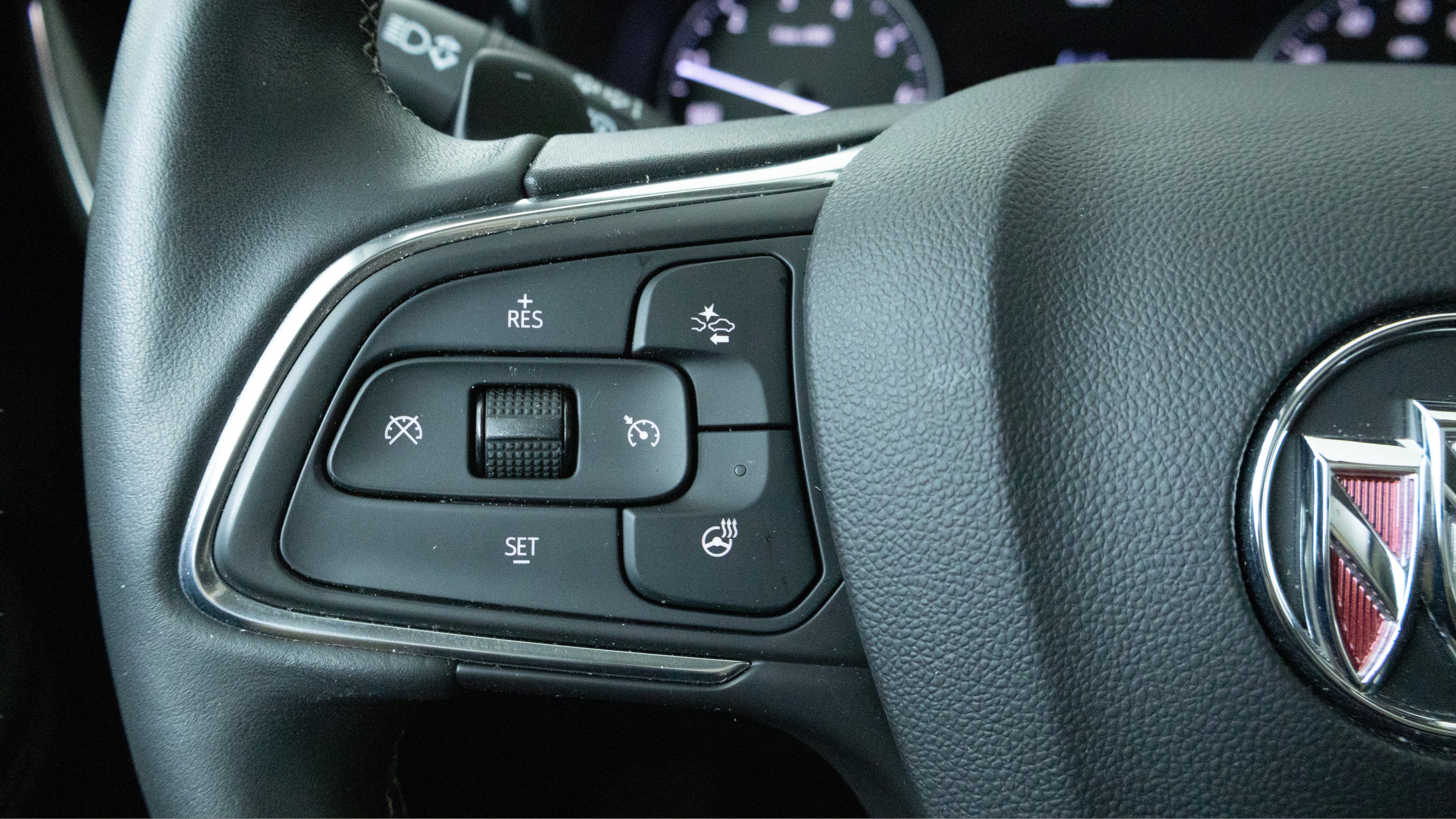 2023 Buick Envision Essence AWD