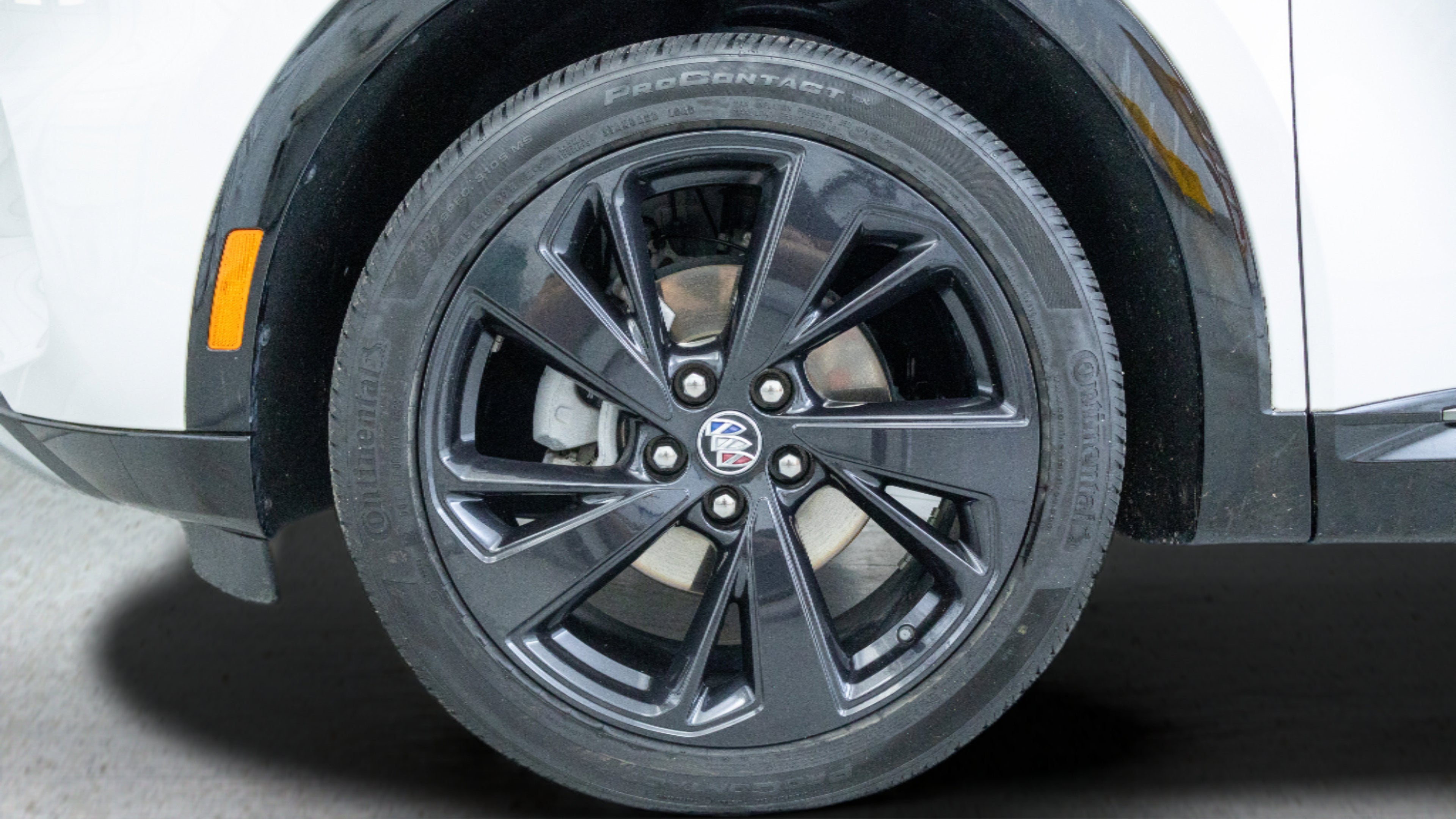 2023 Buick Envision Essence AWD