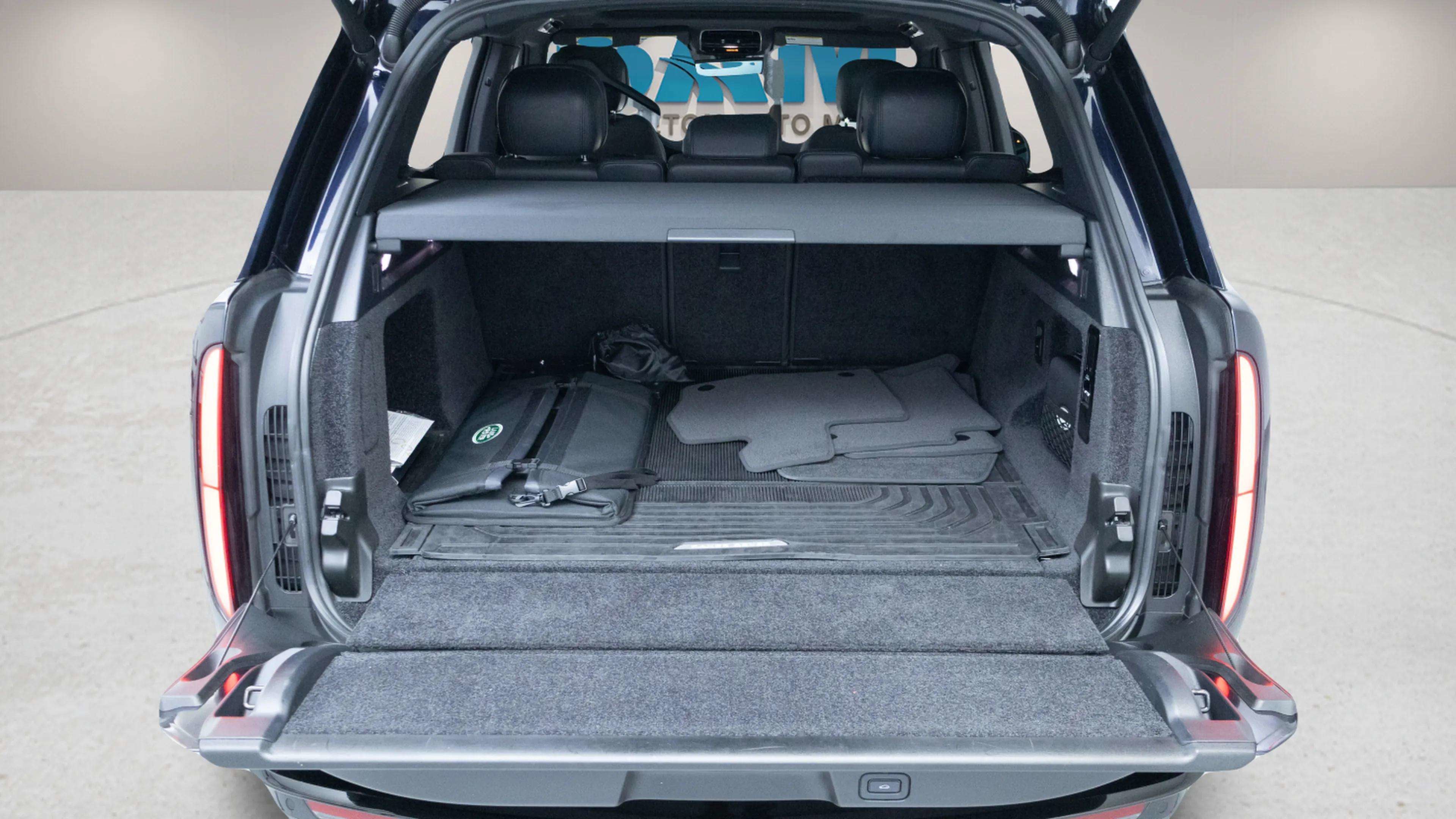 2023 Land Rover Range Rover P530 SE
