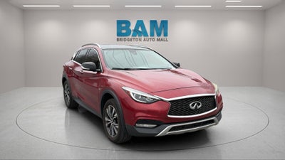 2017 INFINITI QX30 Premium