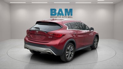 2017 INFINITI QX30 Premium