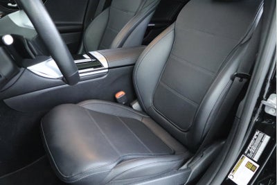 2025 Mercedes-Benz C 300 C 300