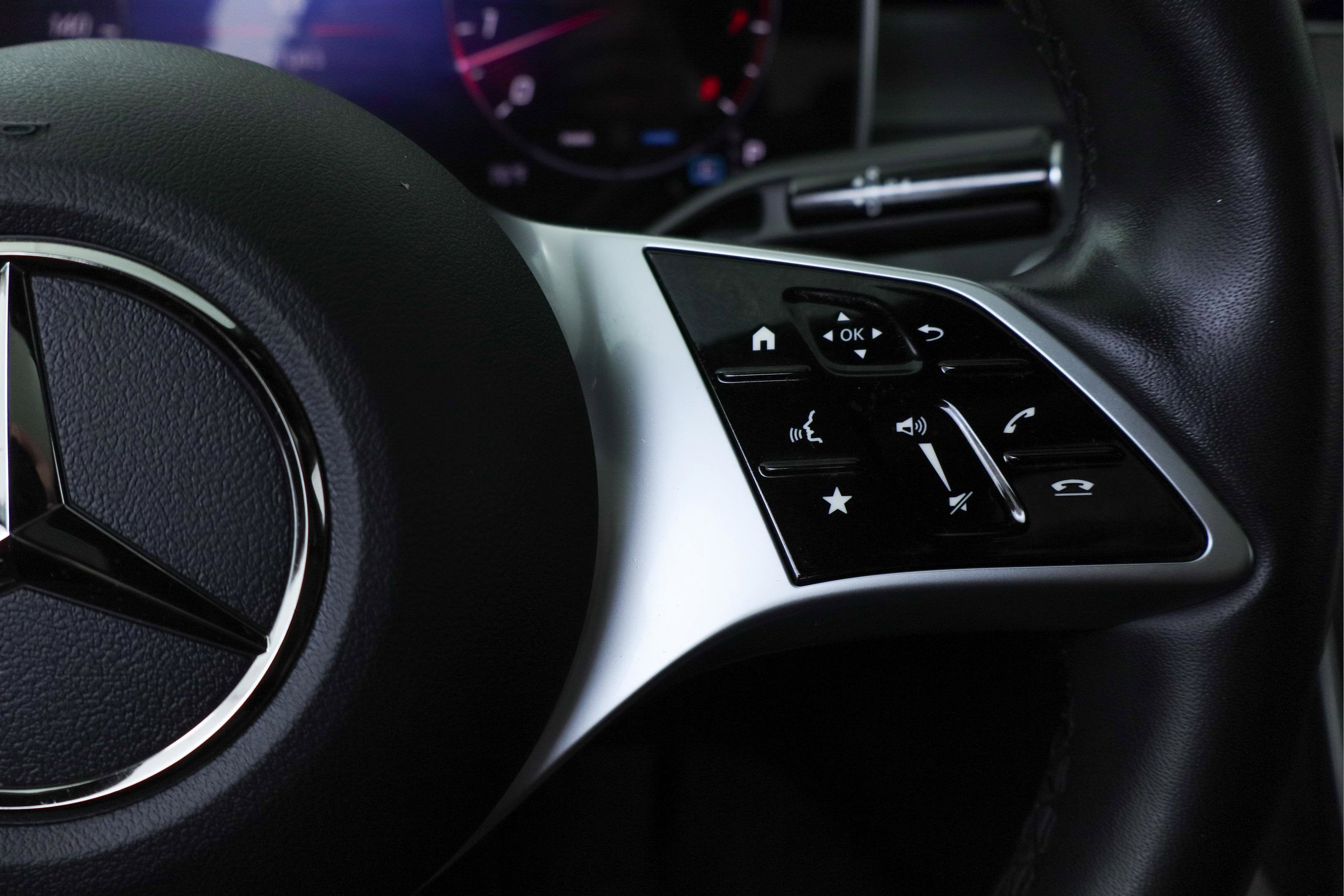 2025 Mercedes-Benz C 300 C 300