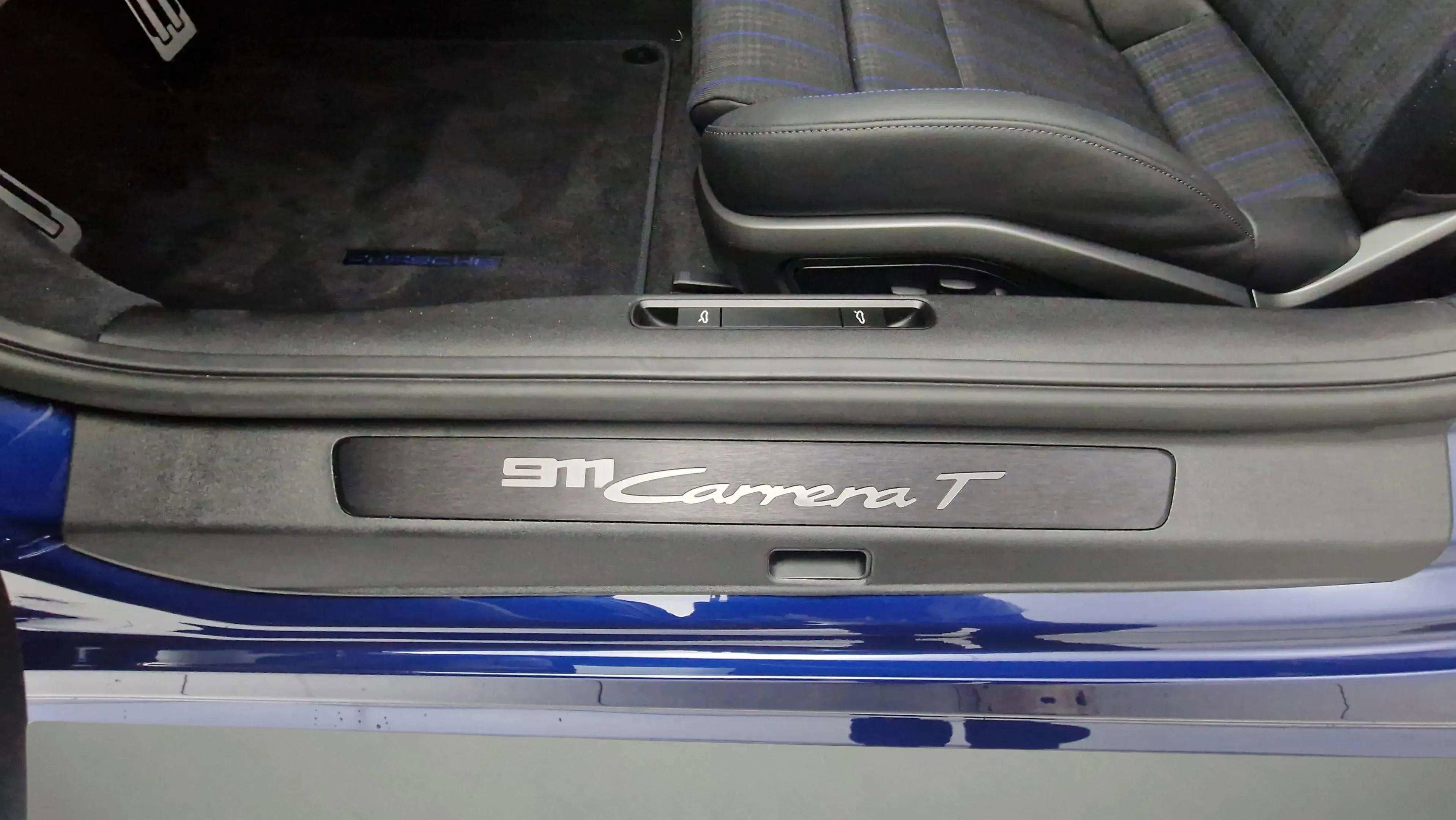 2026 Porsche 911 Carrera