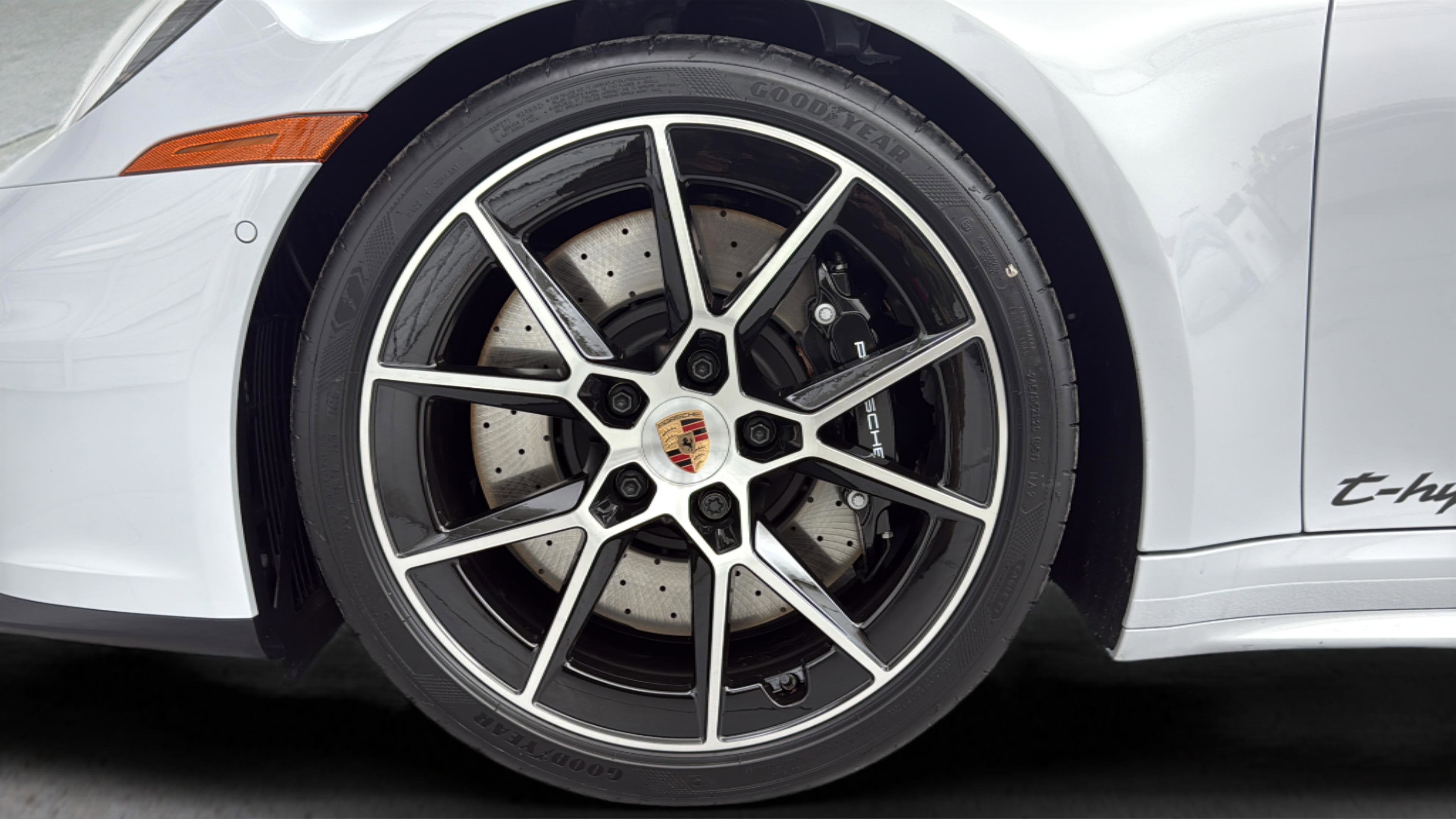 2026 Porsche 911 Carrera GTS Cabriolet