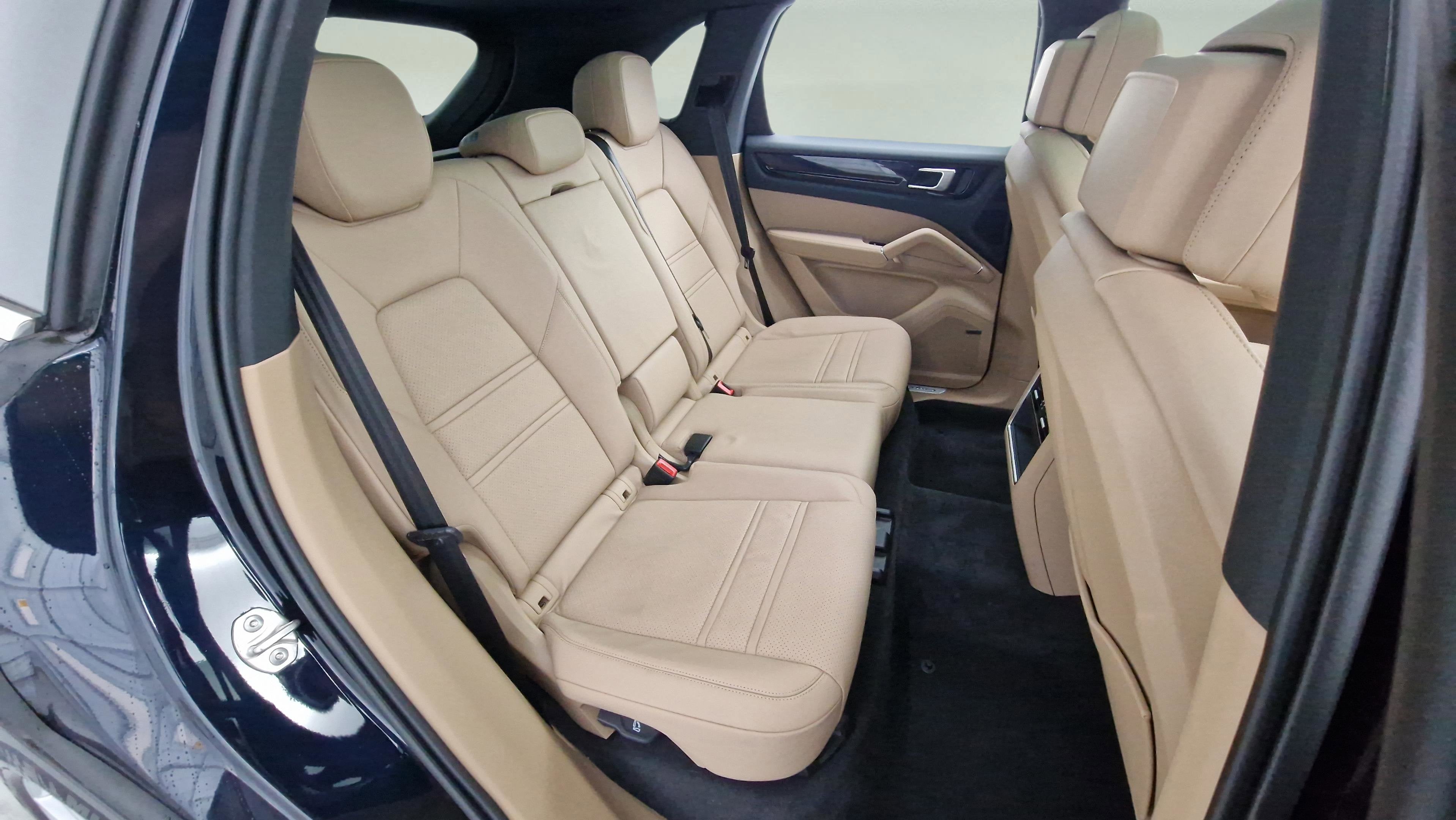 2023 Porsche Cayenne AWD