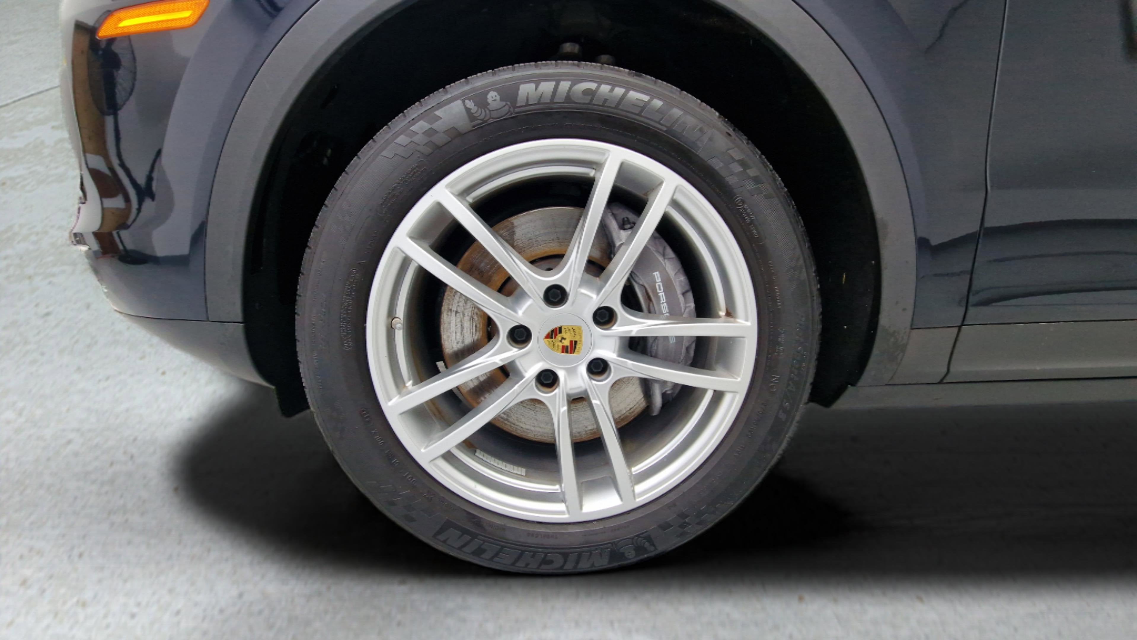 2023 Porsche Cayenne AWD